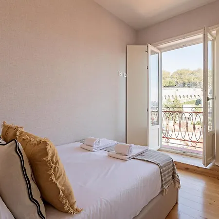 Wonderful Flat Near River W/ Ac By Lovelystay Apartment