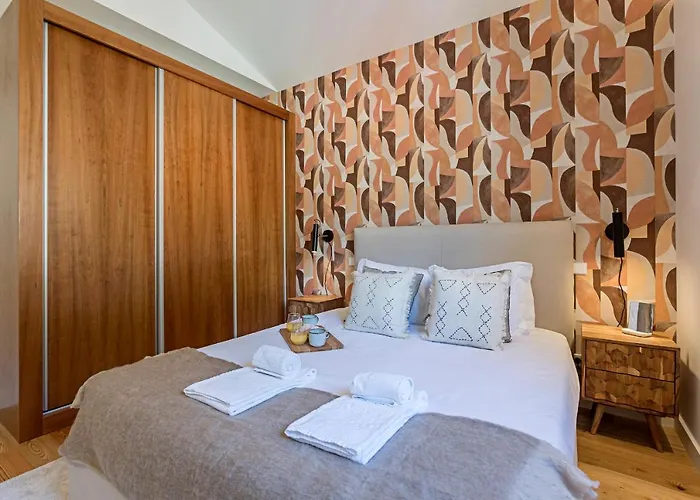 아파트 Wonderful Flat Near River W/ Ac By Lovelystay